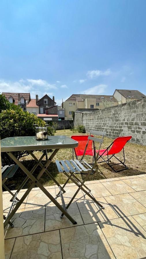 Appartement A Quelques Pas De La Plage Avec Jardin Мерлімон-Плаж Екстер'єр фото